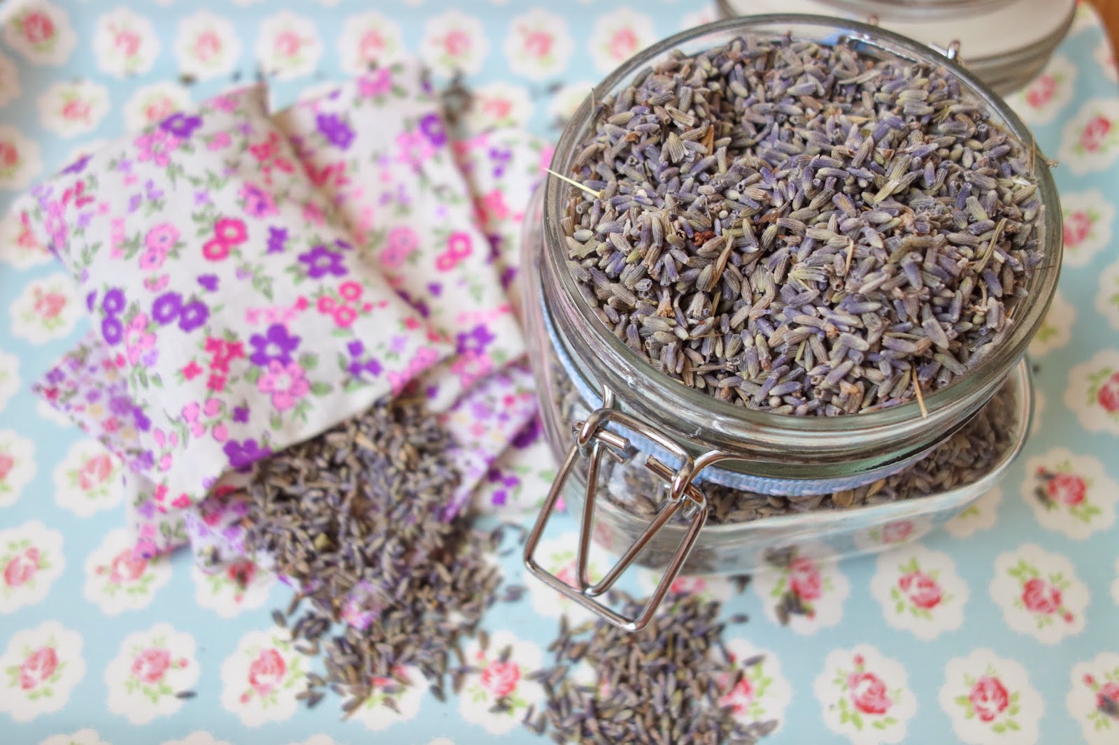 Pasture Living DIY Dried Lavender Potpourri Pouches