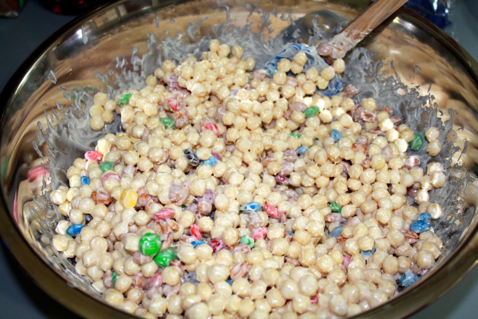 Man That Stuff Is Good! Kix Candy Clusters