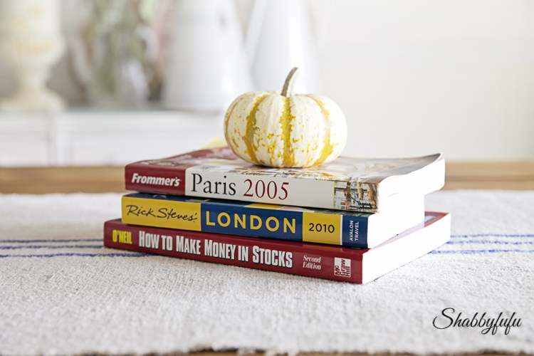 DIY * How To Make New Books Look Old