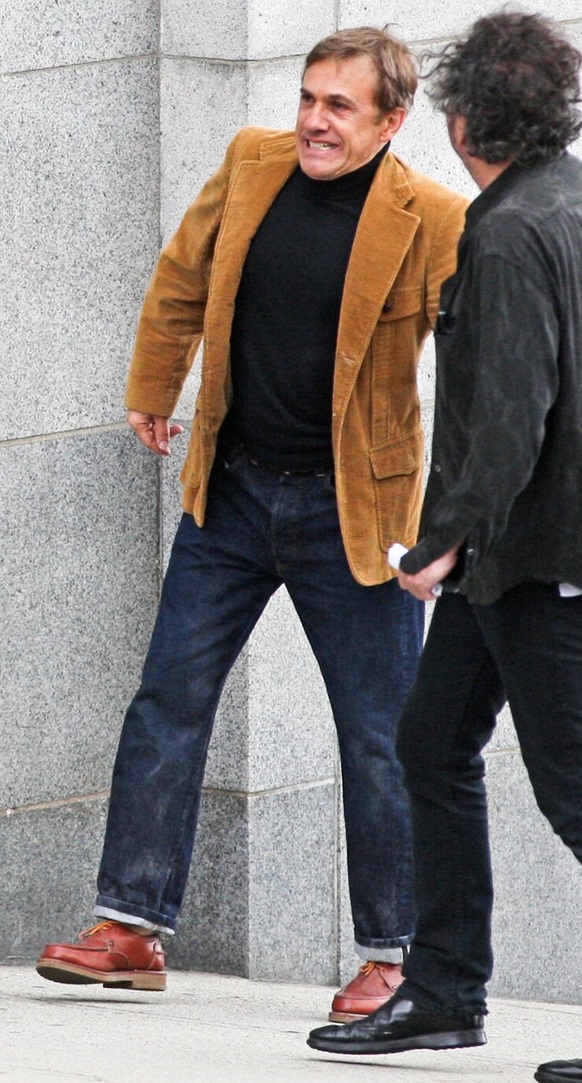 Big Eyes movie directed by Tim Burton Teaser Trailer