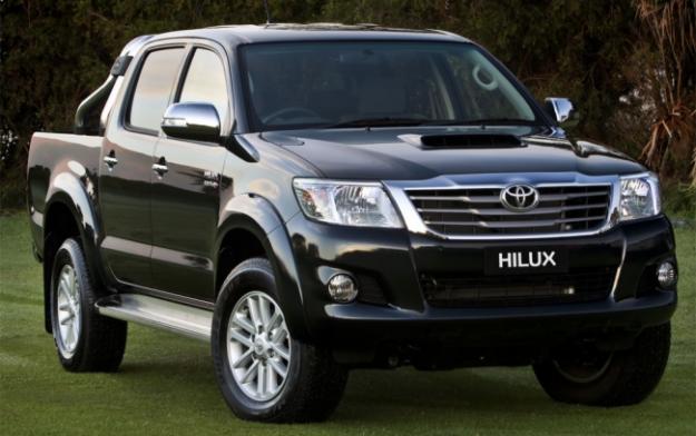 velg mobil hilux double cab