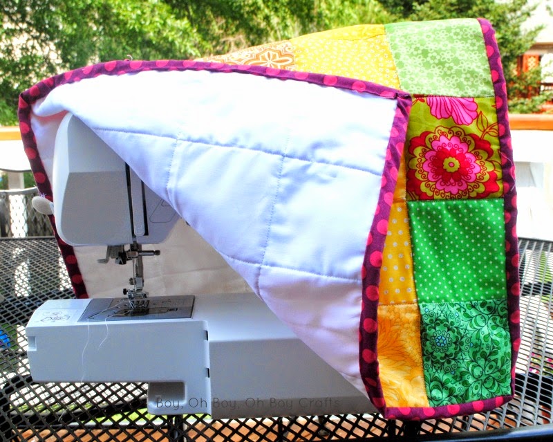 Totally Tutorials Tutorial Make a Quilted Sewing Machine Cover