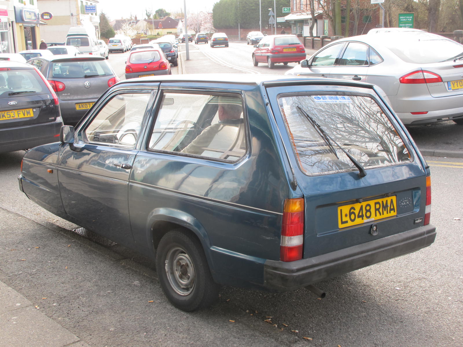 reliant robin