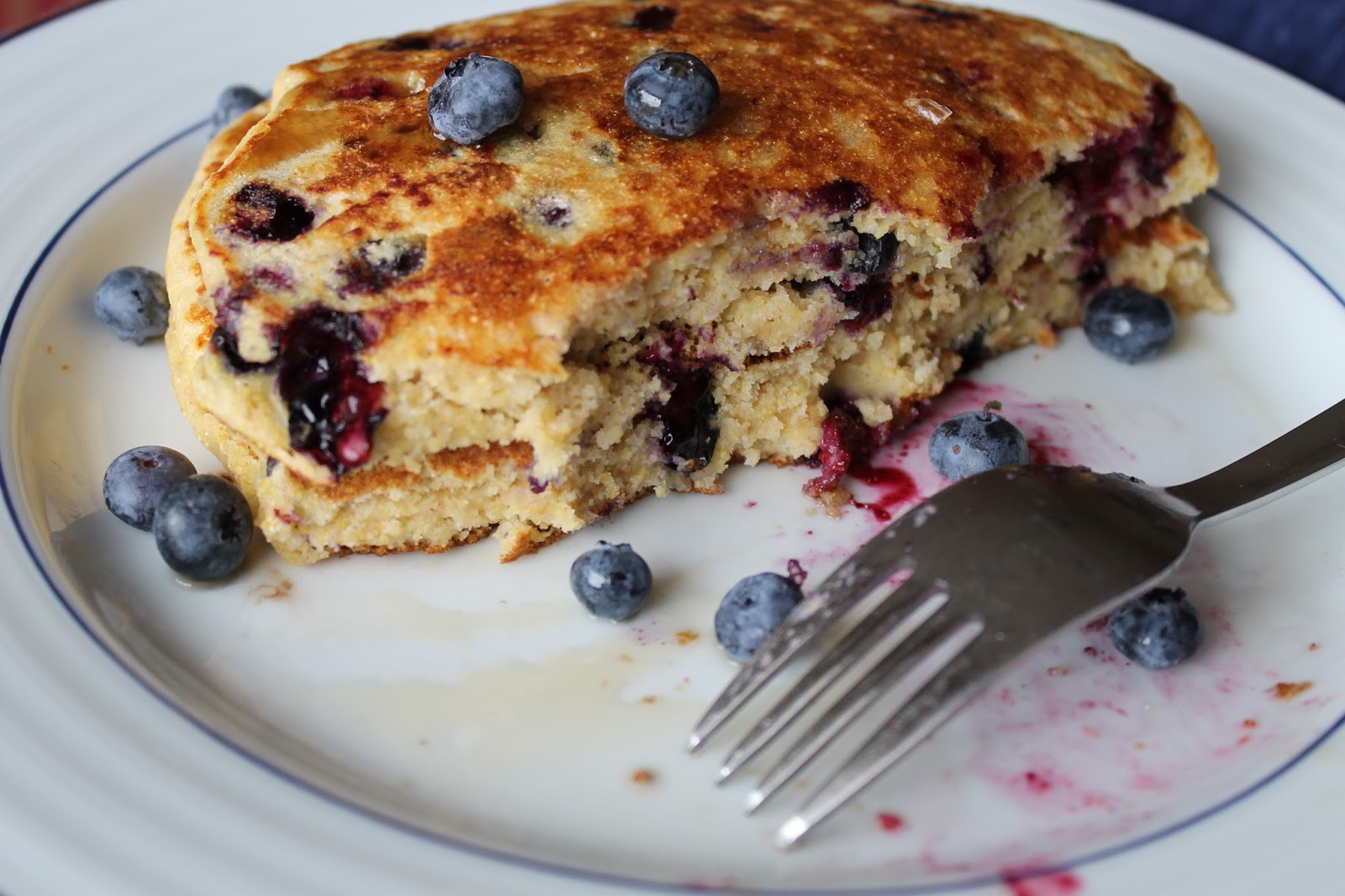 Life on Food Blueberry Cornmeal Pancakes