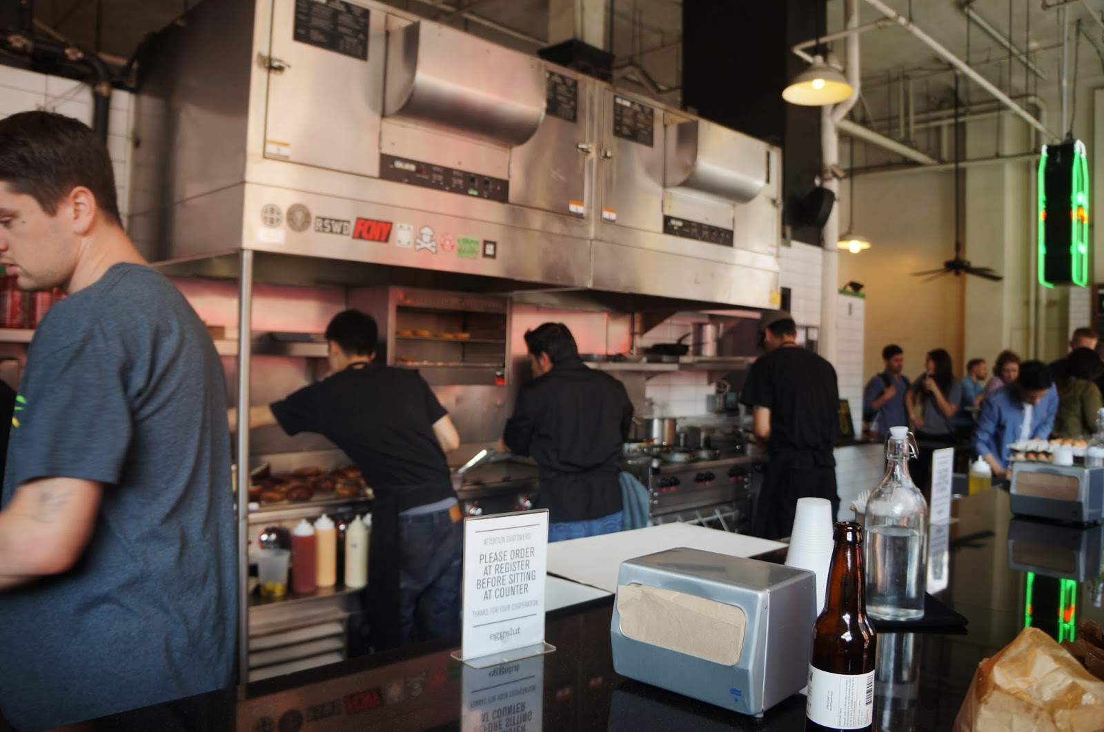 The Food Seeker EGGSLUT (DOWNTOWN, LOS ANGELES, CA)