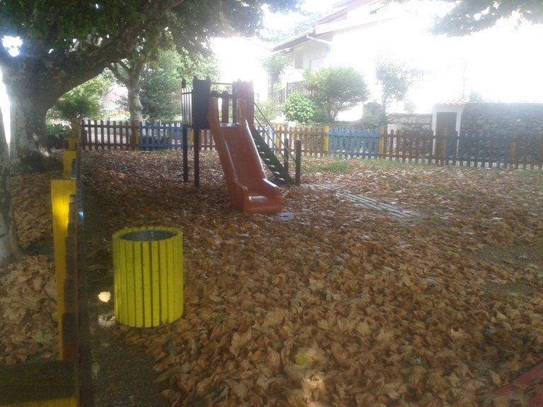 Parque Infantil da Praia Fluvial de Sandomil Parque Infantil da Praia Fluvial de Sandomil