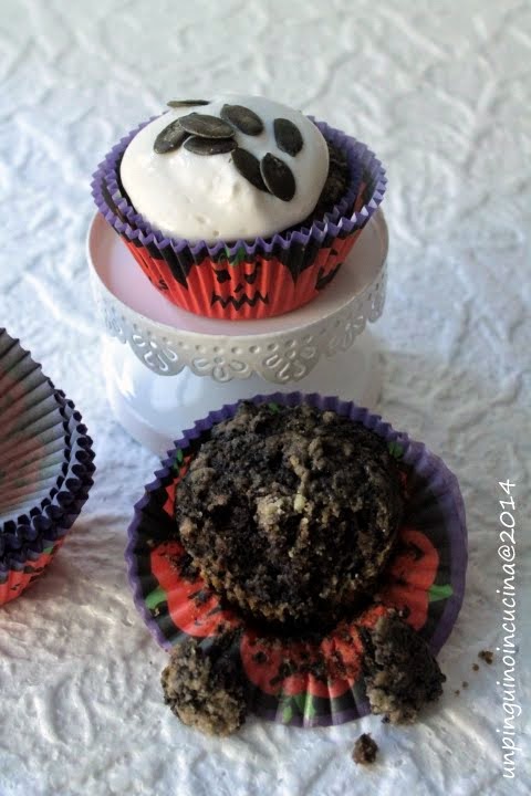 Muffin alle carote viola con frosting al cocco (senza lattosio, senza zucchero e senza uova) 