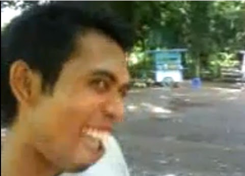 Udin Sedunia - Video Youtube Dan Lirik Lagu