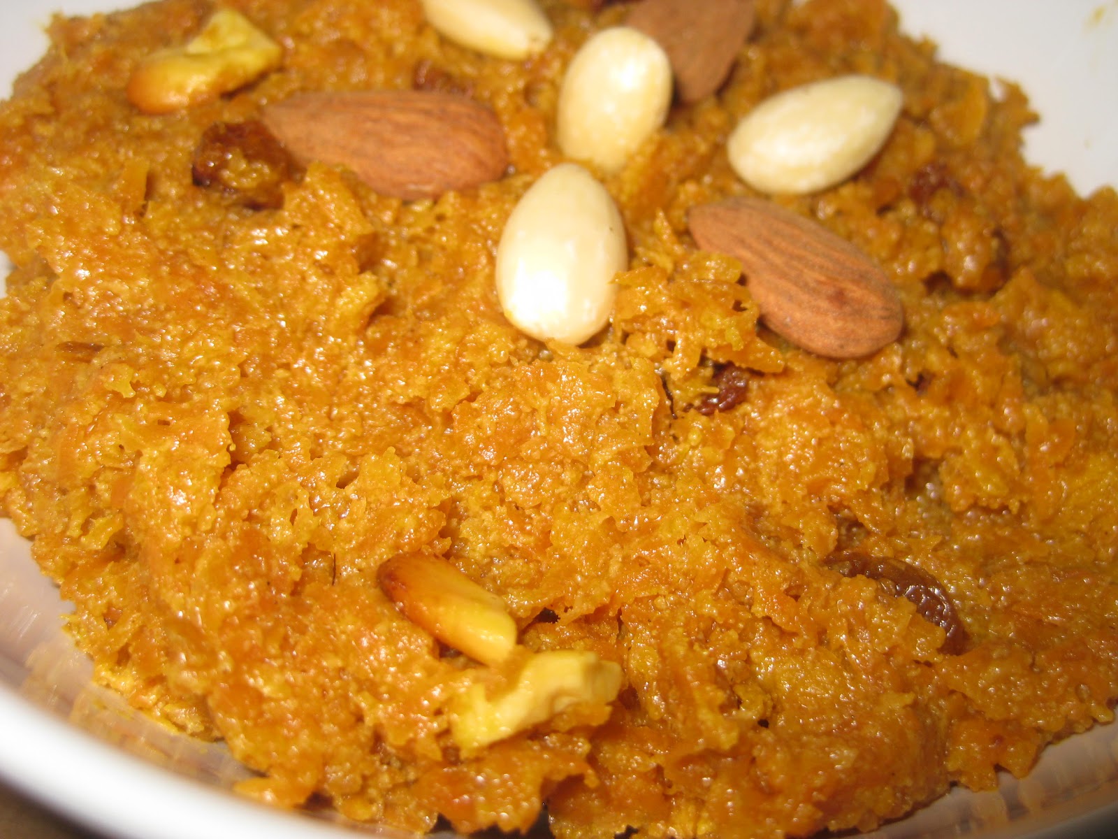 MICROWAVE CARROT HALWA