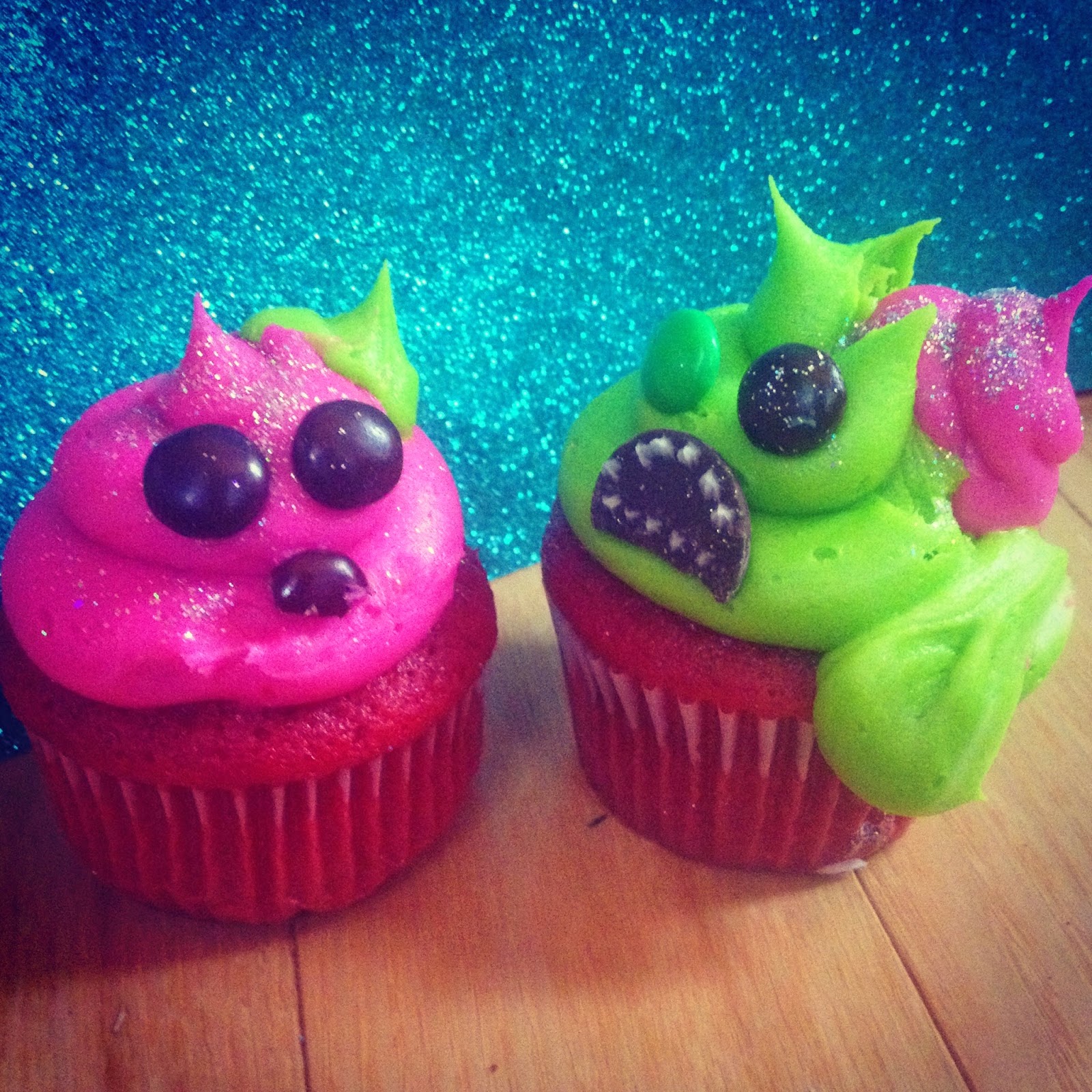 .Amanda Cupcake. Sweet Dreamer ♥ Adorable ZOMBIE Cupcakes!