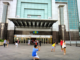 Taipei 101 Shopping Mall Taiwan 
