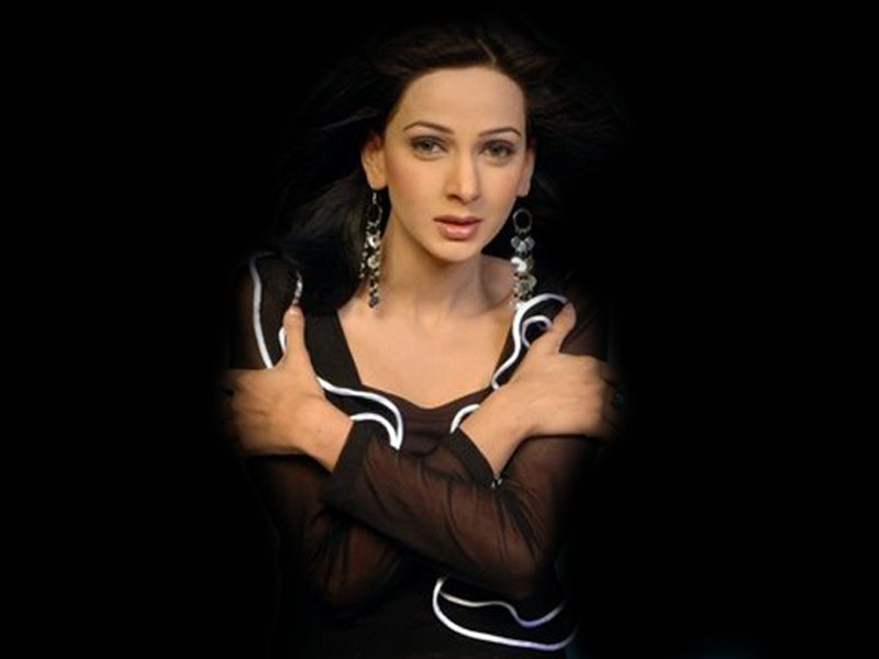 Saba Qamar Beautiful Wallpapers