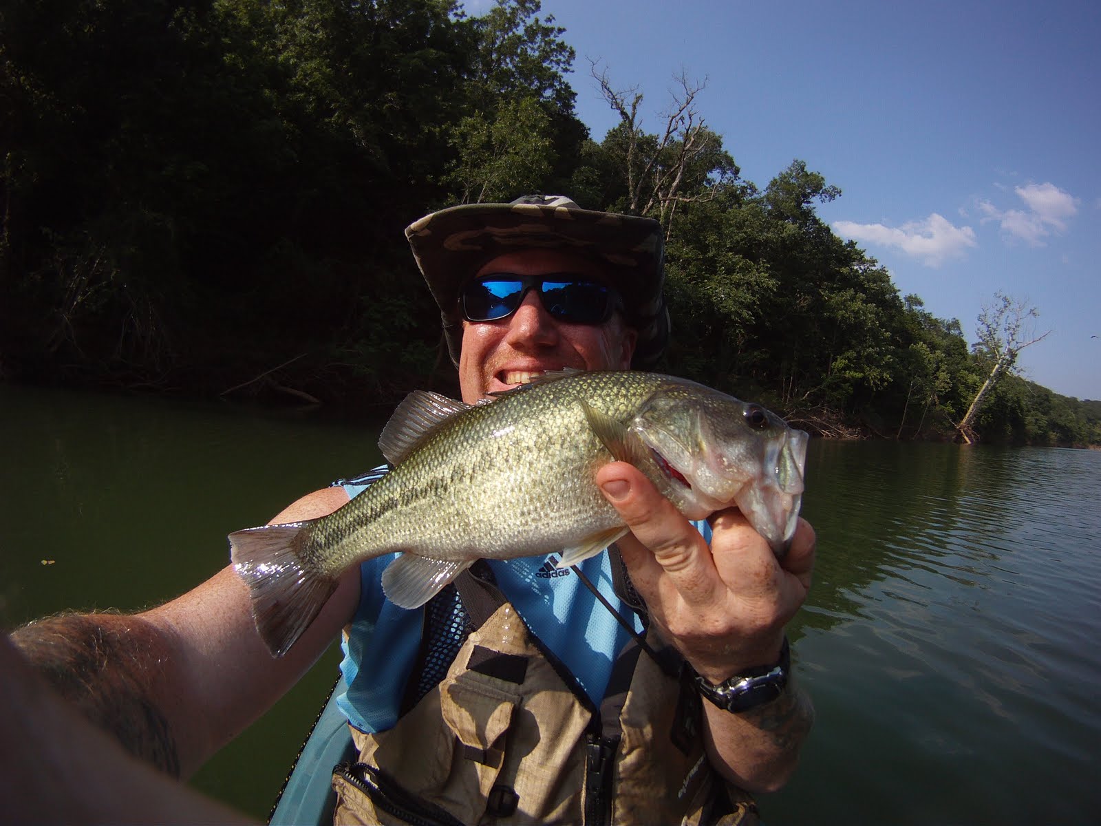 Fish Missouri Kings River, Arkansas June 8th, 2011 Smallies really
