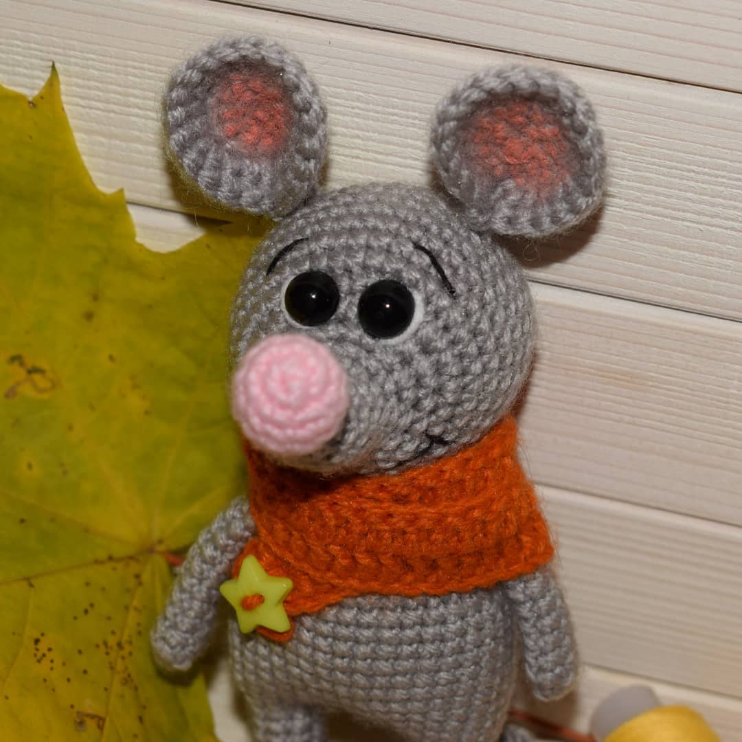 Вязаный мышонок крючком Вязаный мышонок крючком
