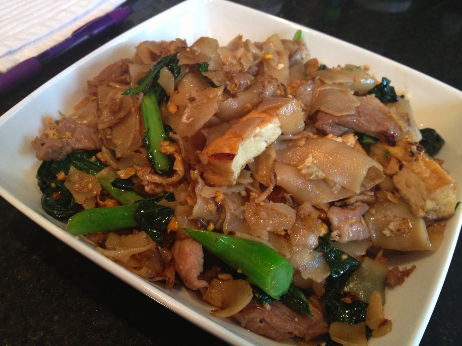 Beef Pad See Ew (Thai Stir Fried Noodles) - Sprinkles 