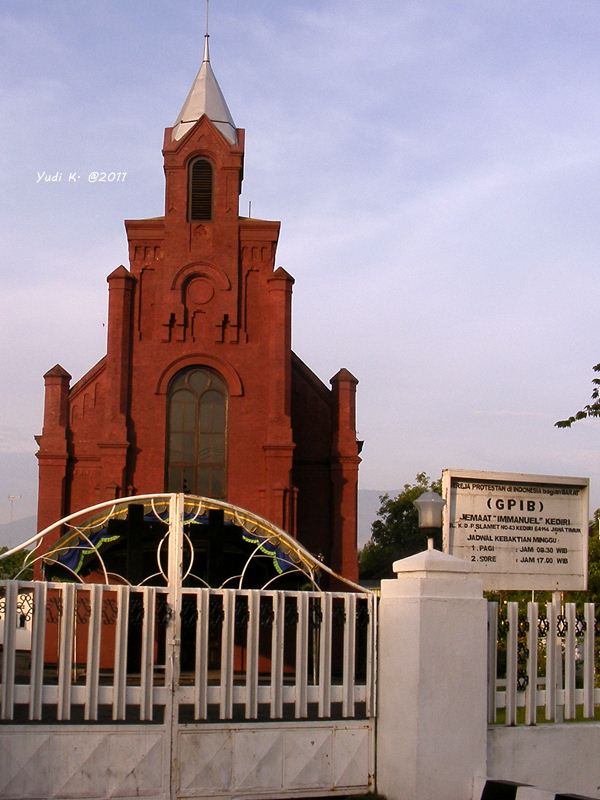 Gereja "Merah" GPIB Immanuel Kediri