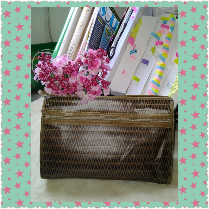 mario valentino sling bag