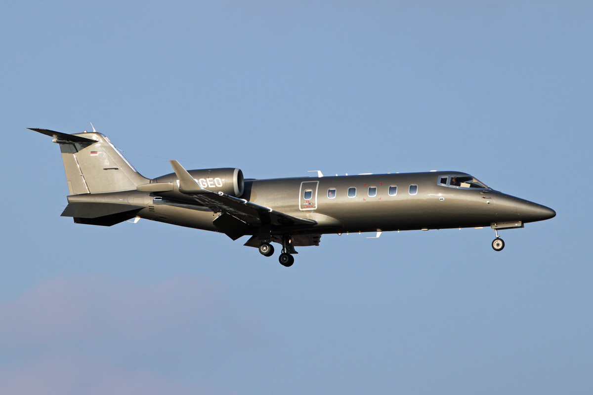 Planes and Trains Planes 2013 DCGEO / Bombardier Learjet 60 / MHS