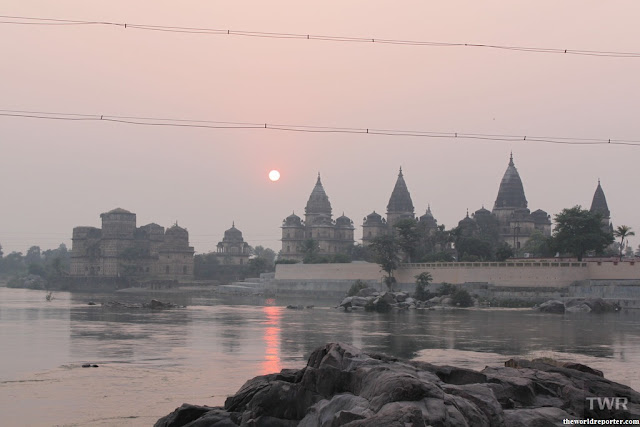 Cenotaphs, chhatr betwa river sun set