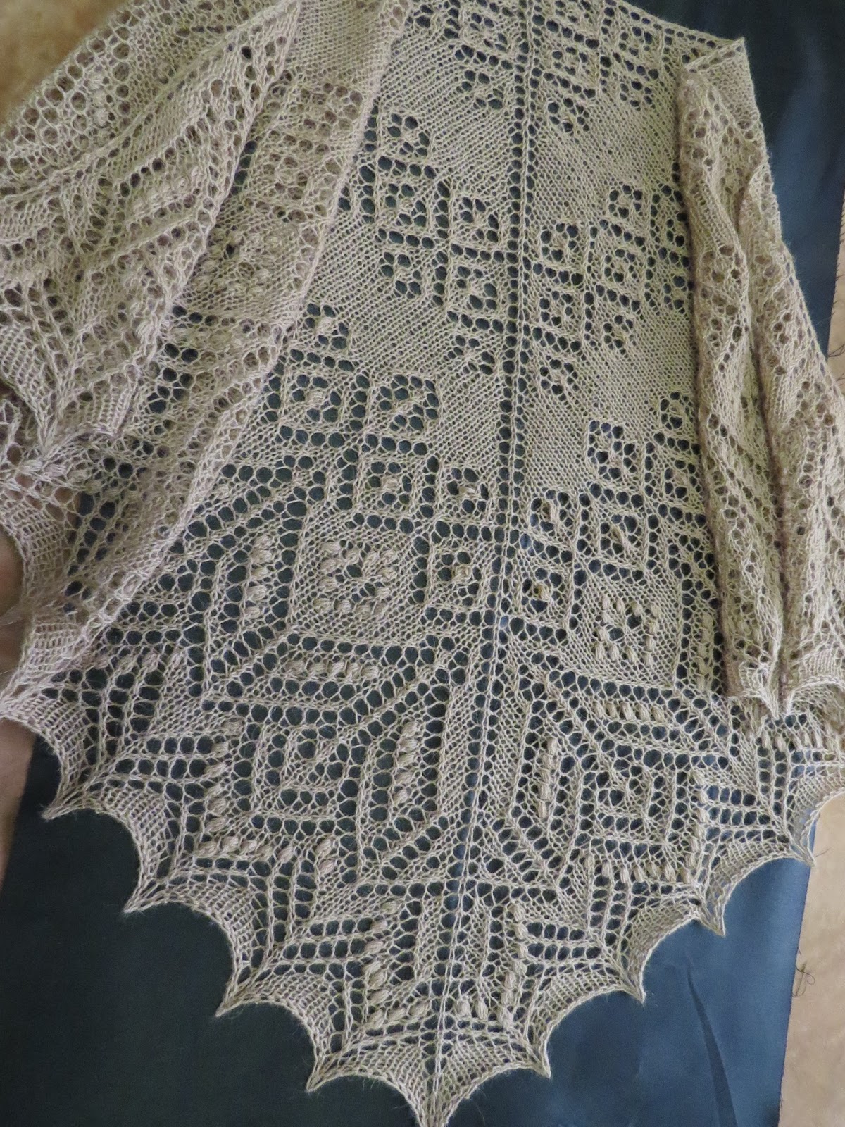 шаль цветок мелиссы схема и описание