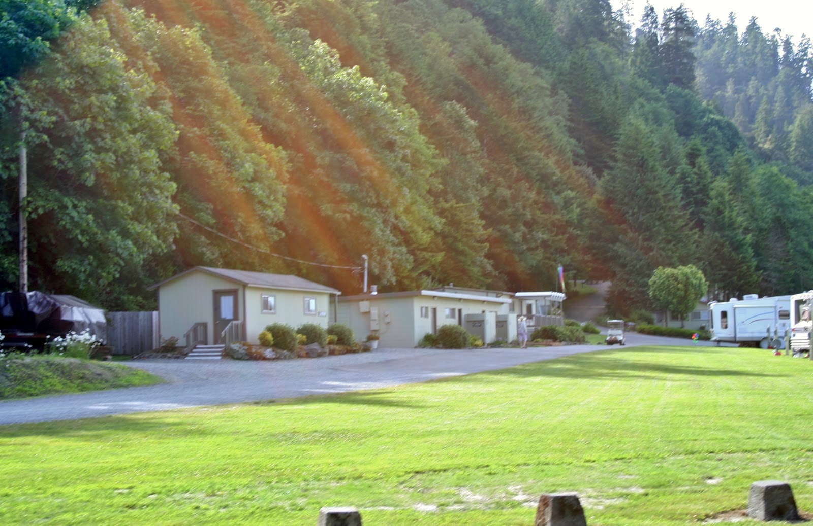 Joe, Diane, & Mallery's Big Adventure Modern Day Gypsies Klamath