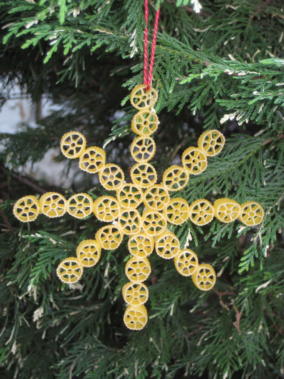 Killer Crafts & Crafty Killers CRAFTS WITH ANASTASIA PASTA ORNAMENTS