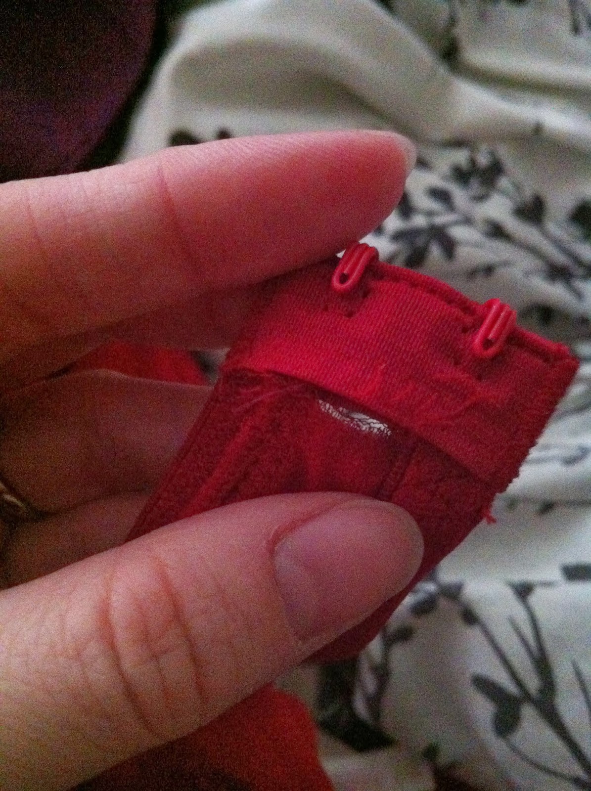 La Bouilloire Noire DIY Bra Extender