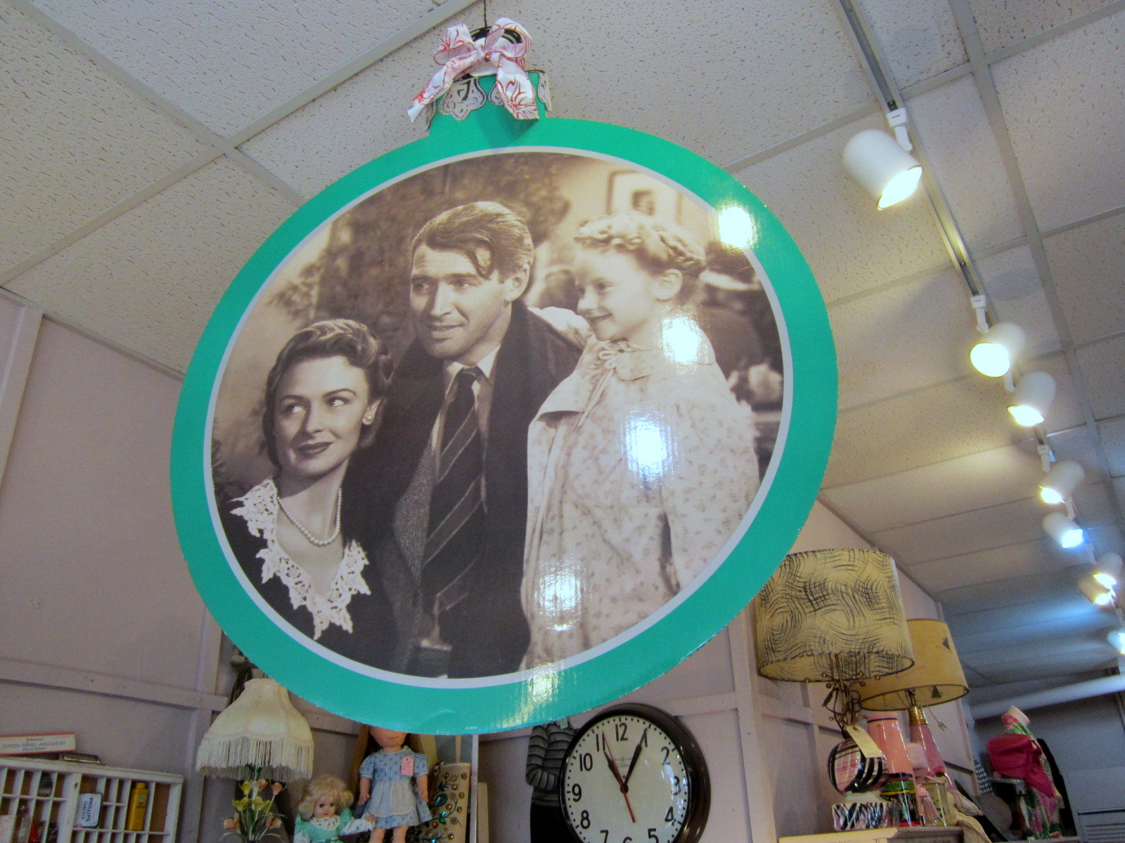 All that's vintage: 2012 holiday windows in galena, il #vintage # All That's Vintage: It's a Wonderful Life in Galena, Il
