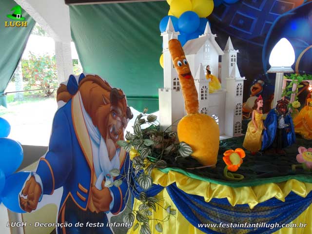 Decoração luxo de aniversário com o tema A Bela e a Fera Decoração luxo aniversário tema Bela e a Fera