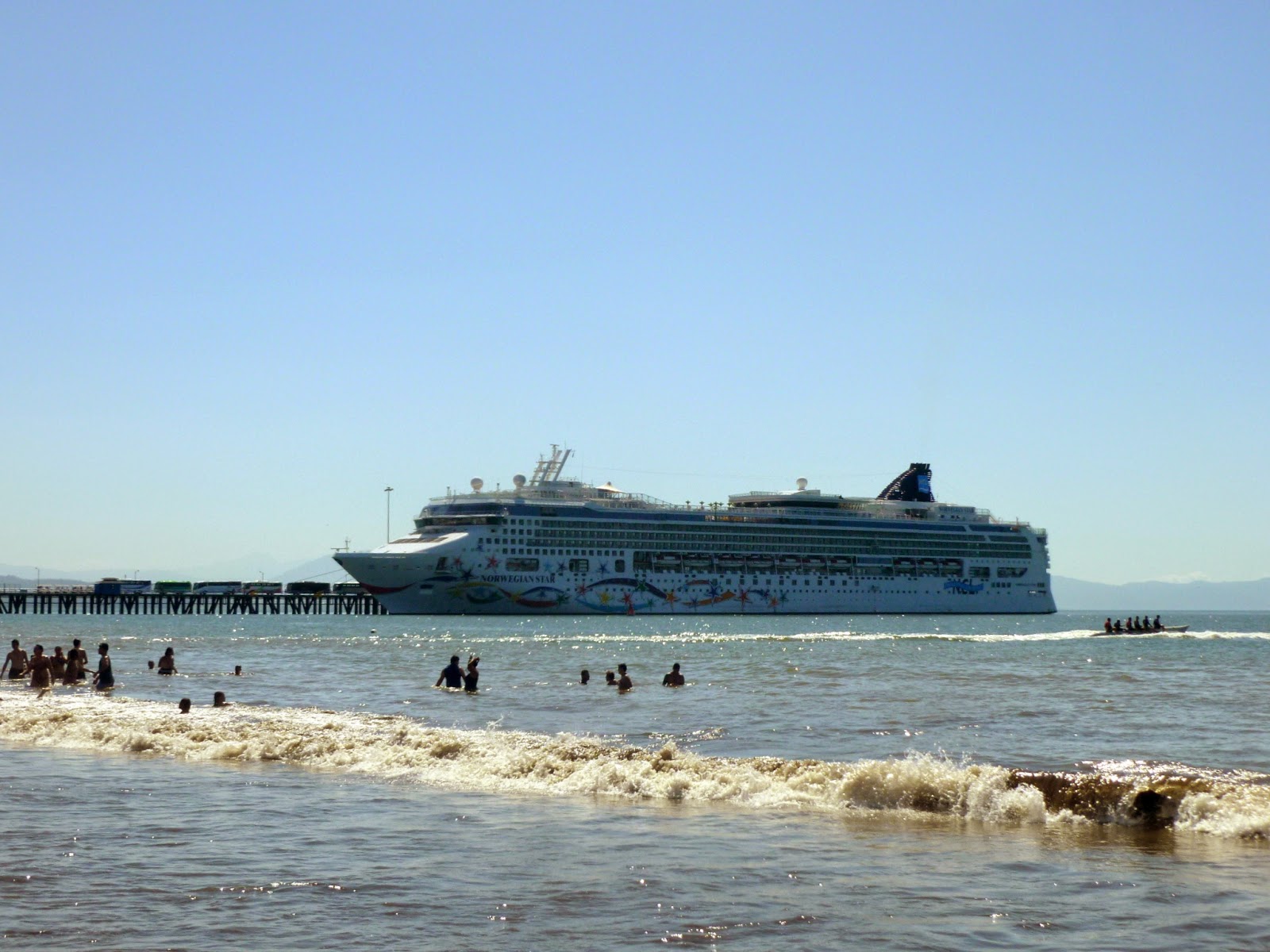 Photoops Puntarenas, Costa Rica Cruise Ship Port