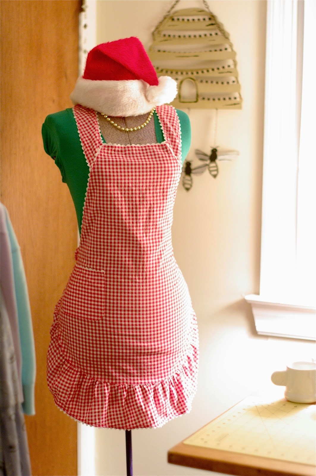 vintage Christmas apron