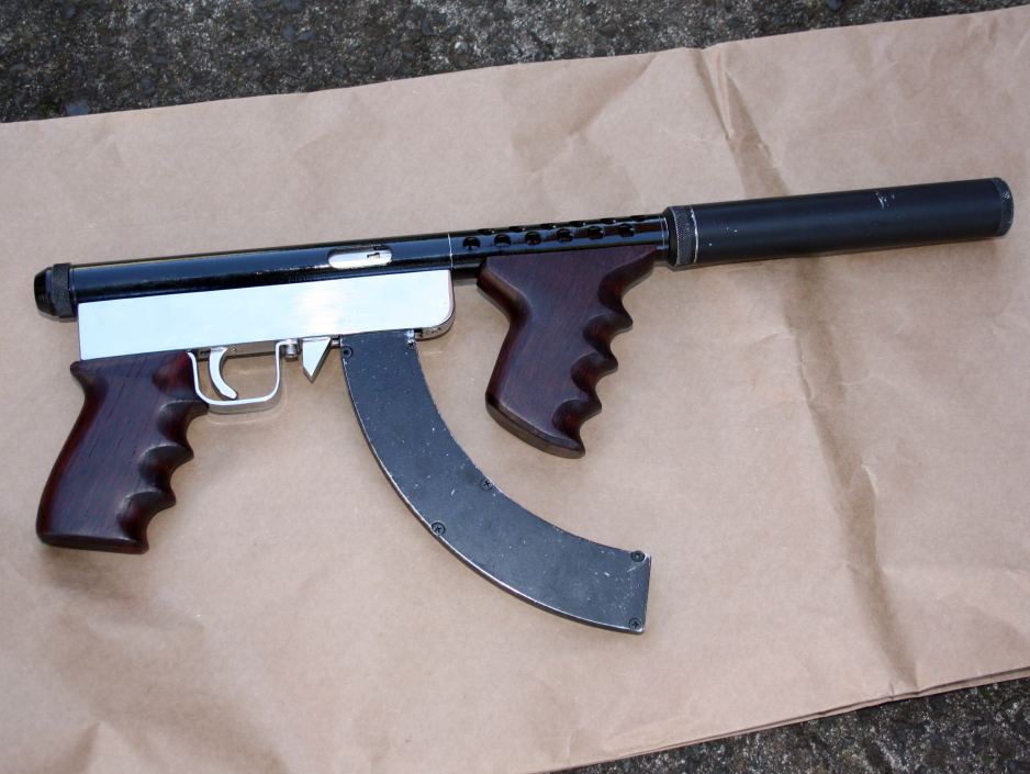 The American TEA Party: The Black Market for Guns is Leaning Forward ... J. D. Longstreet