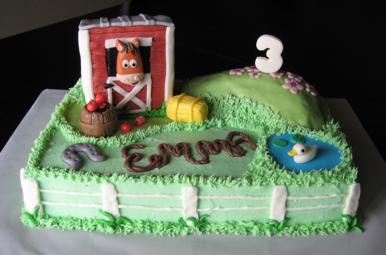 Custom Cakes by Julie Horse Stable Cake