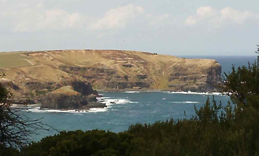 TRACKS, TRAILS AND COASTS NEAR MELBOURNE : Bushrangers ...
