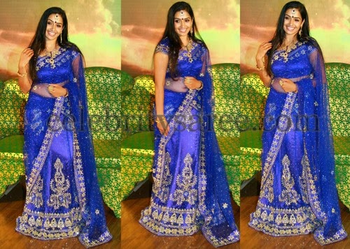 Actress in Glitter Lehenga Sari