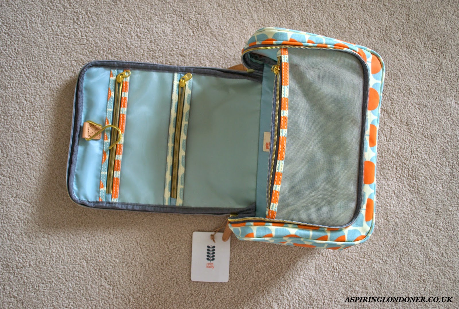 Orla Kiely Square Flower Orange & Blue Large Wash Bag Review - Aspiring Londoner Orla Kiely Square Flower Orange & Blue Large Wash Bag Review - Aspiring Londoner