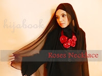 Roses Necklace