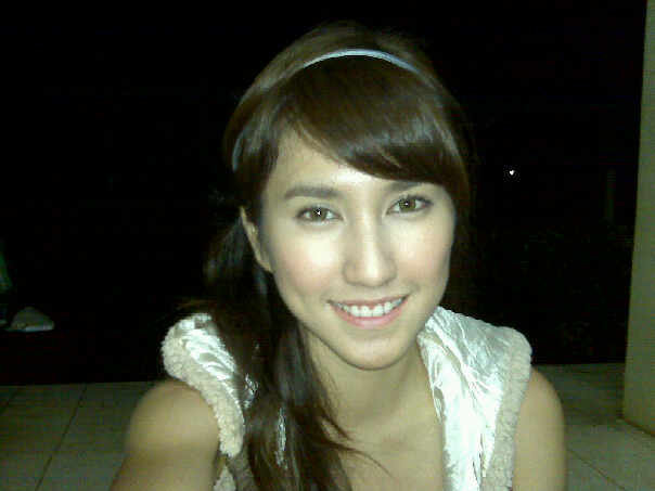 Biodata Artis Profil Si Cantik Louise Anastasya