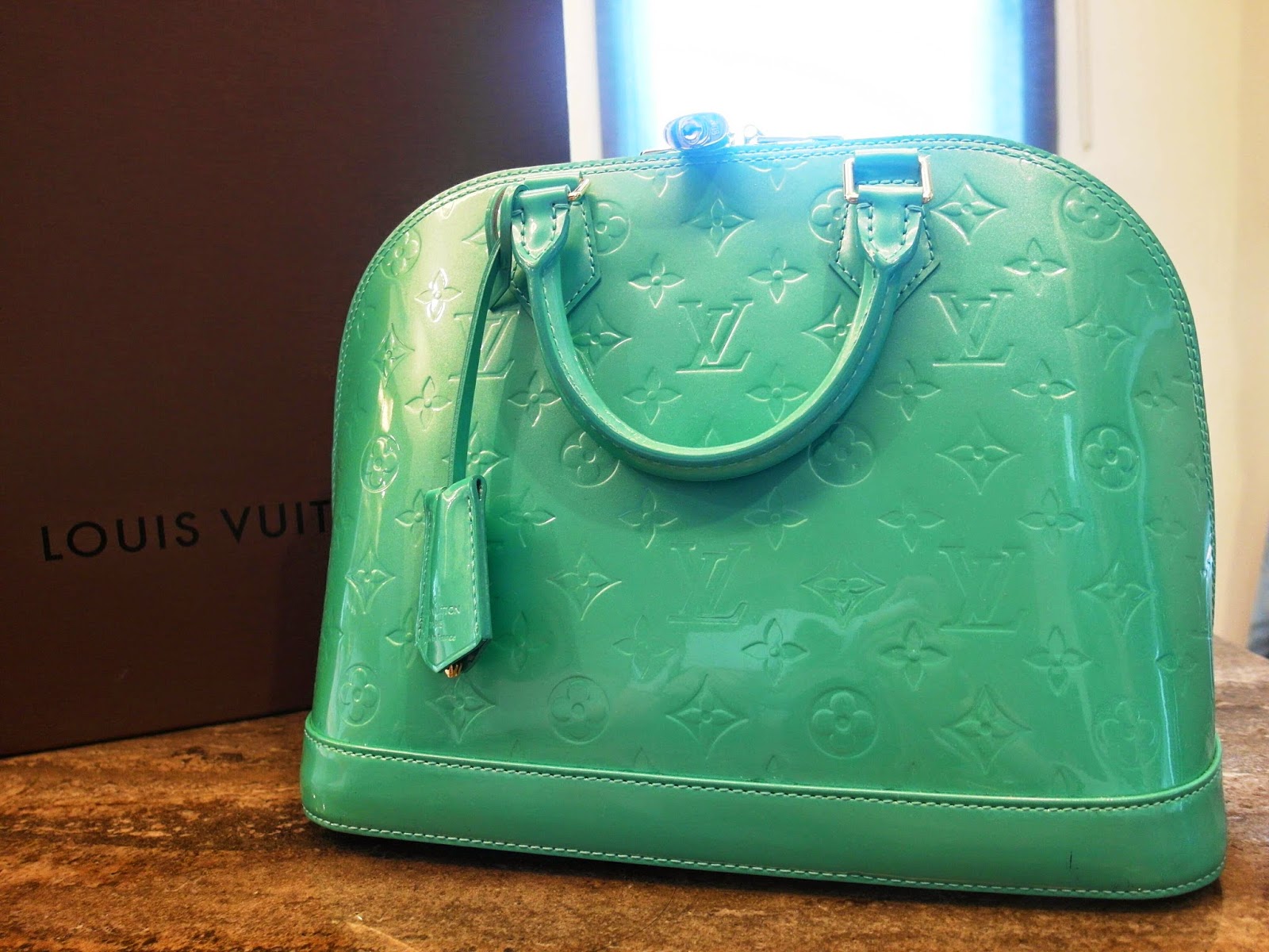 Most Amazing color Louis Vuitton ever has for Alma. Tiffany Blue!!!