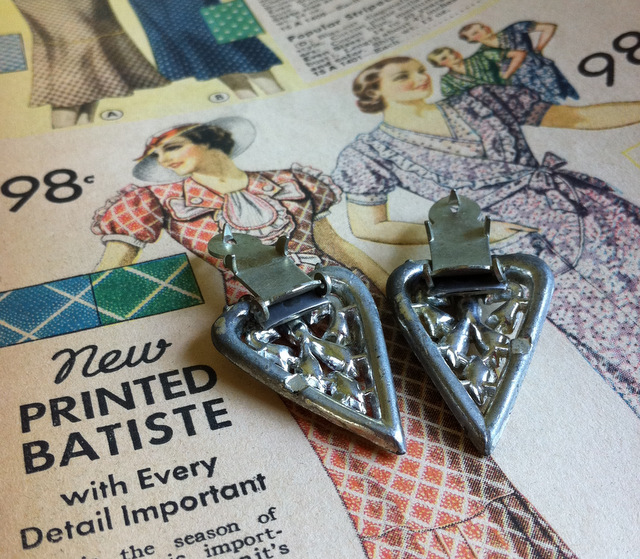 One Knit One Purl Vintage Dress Clips