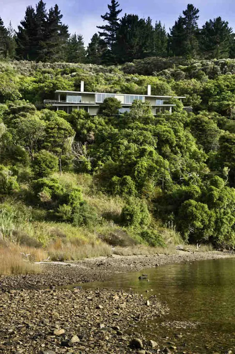 Modern Home in Marlborough Sounds