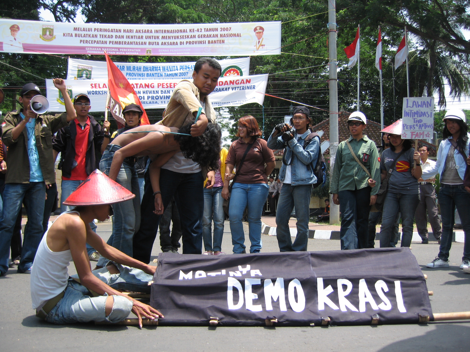 Dessi Trisnawati Desentralisasi Pendidikan Agama Islam