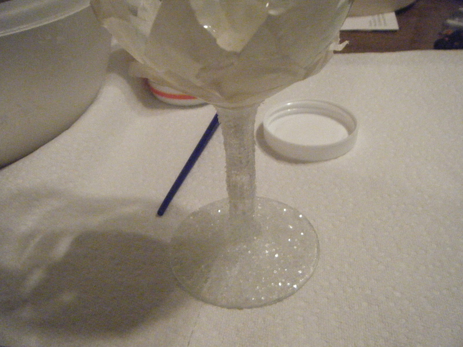 [DIY] Doing It Myself. Glitter Stem Wine Glass