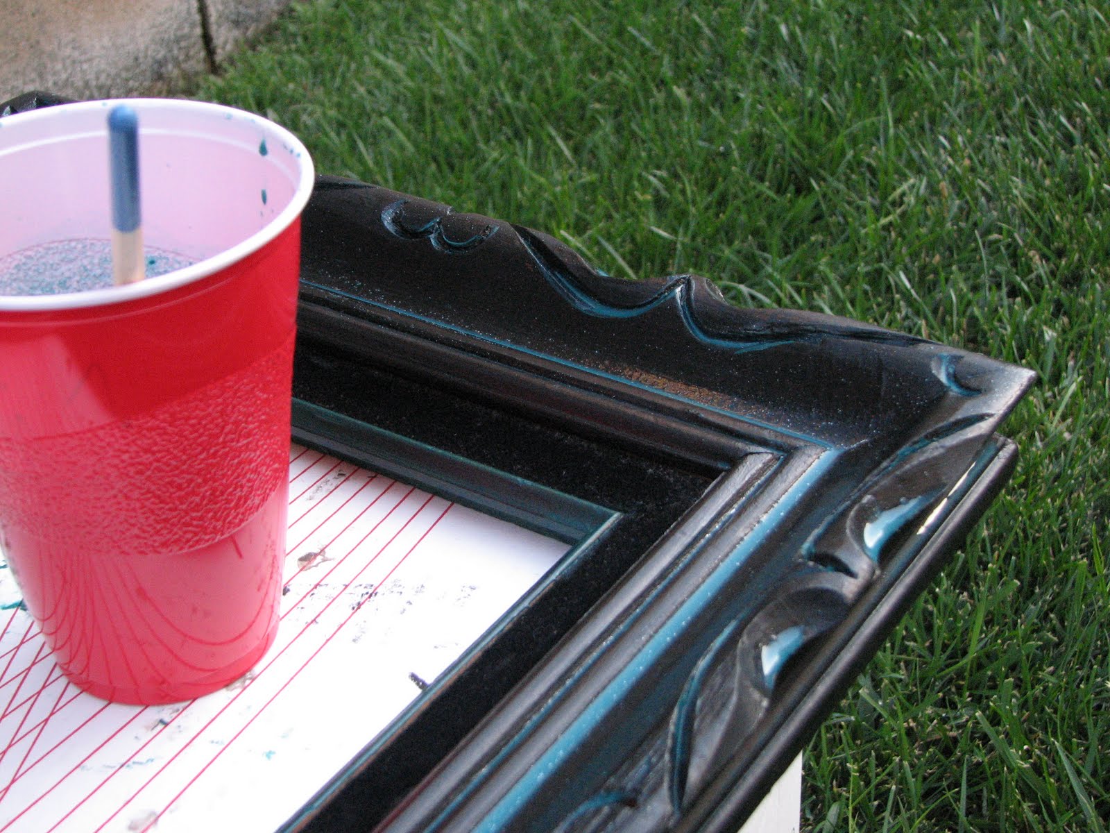 Save Money, Shun Toxins and Help Out the Earth Redo those old wooden picture frames