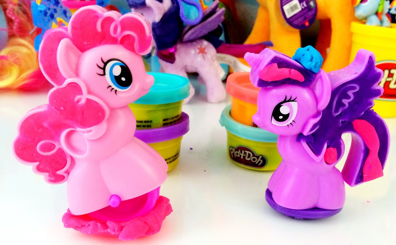 Disney Car Toys Collector For Kids Play Doh Cupcake Tower Set and Play