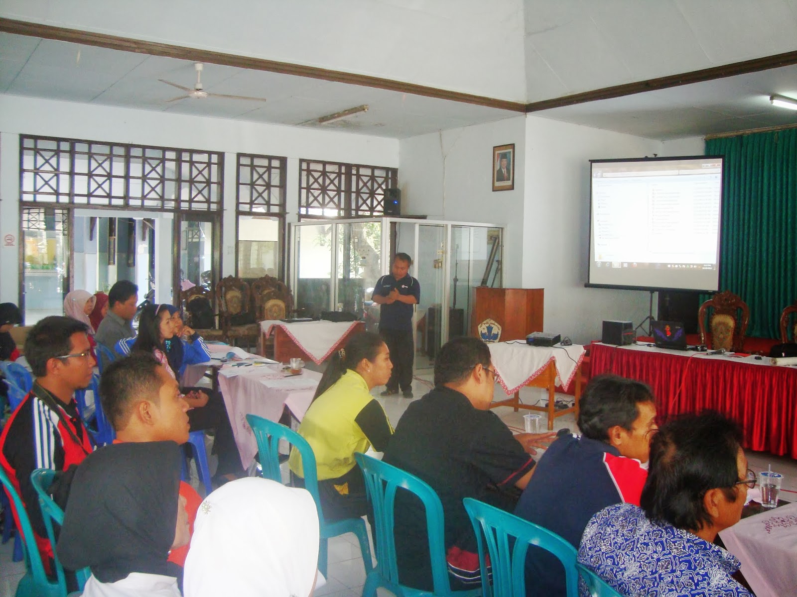 Foto Kegiatan PMI PMR - Belajar Bersama