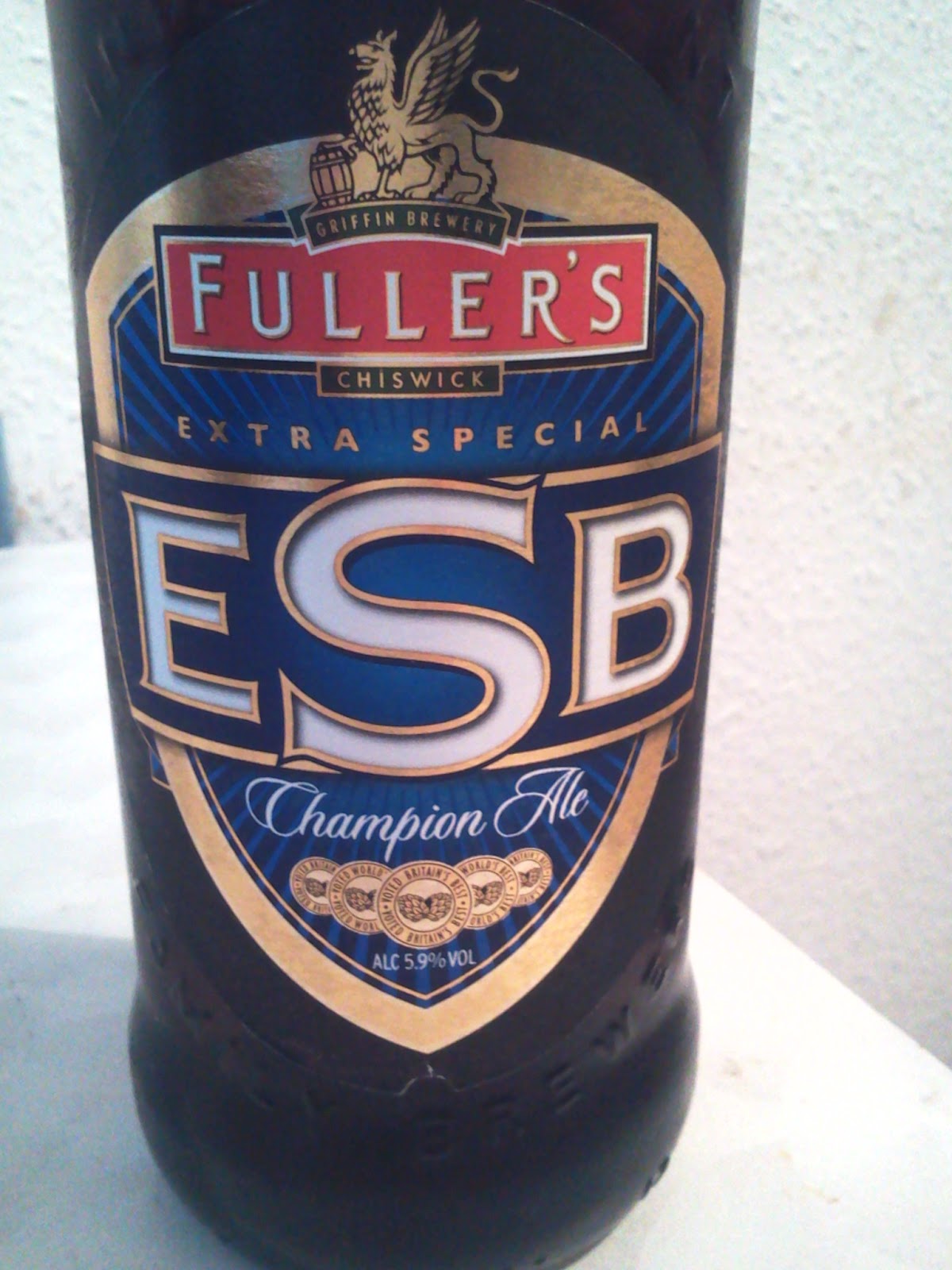 Fuller's ESB Average Guy's Guide to Beer