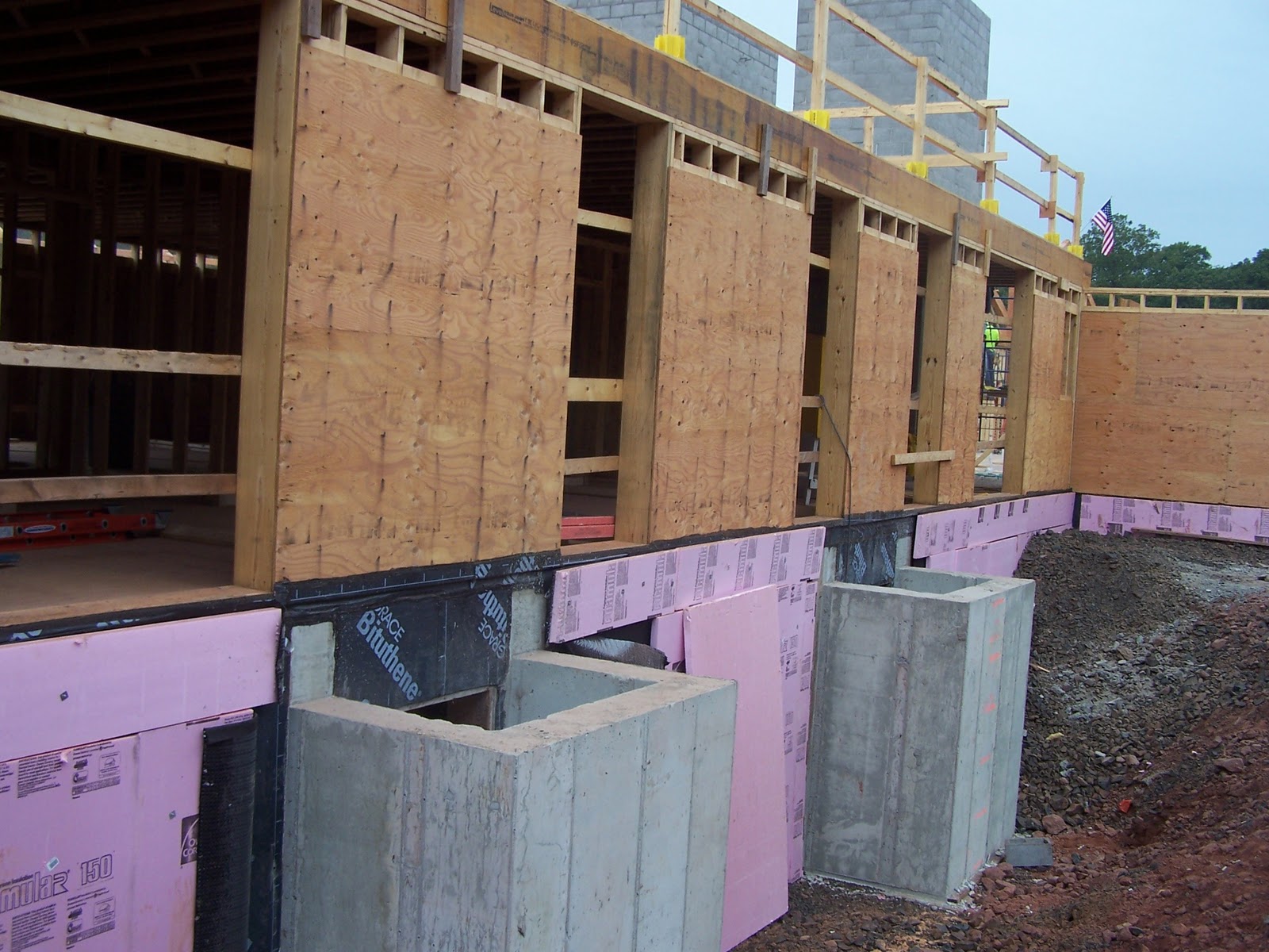 New Framing Sheathing Exterior Walls for Large Space