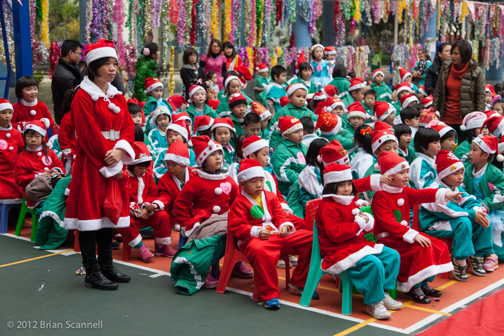 Christmas in china – how is christmas celebrated in china? HAPPY MEDIUM STUDIOS: CHRISTMAS IN CHINA