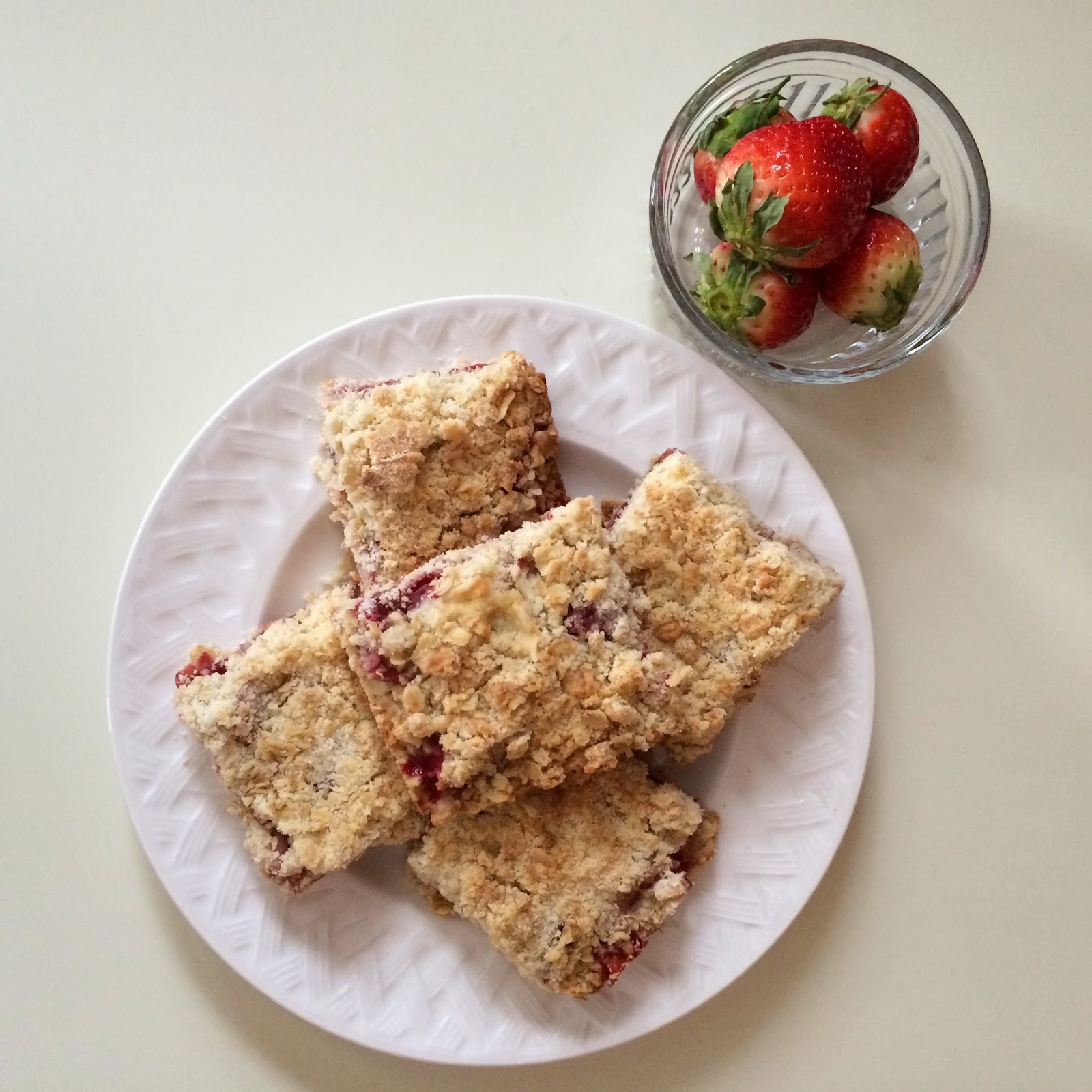 Project Soiree Strawberry Oatmeal Bars